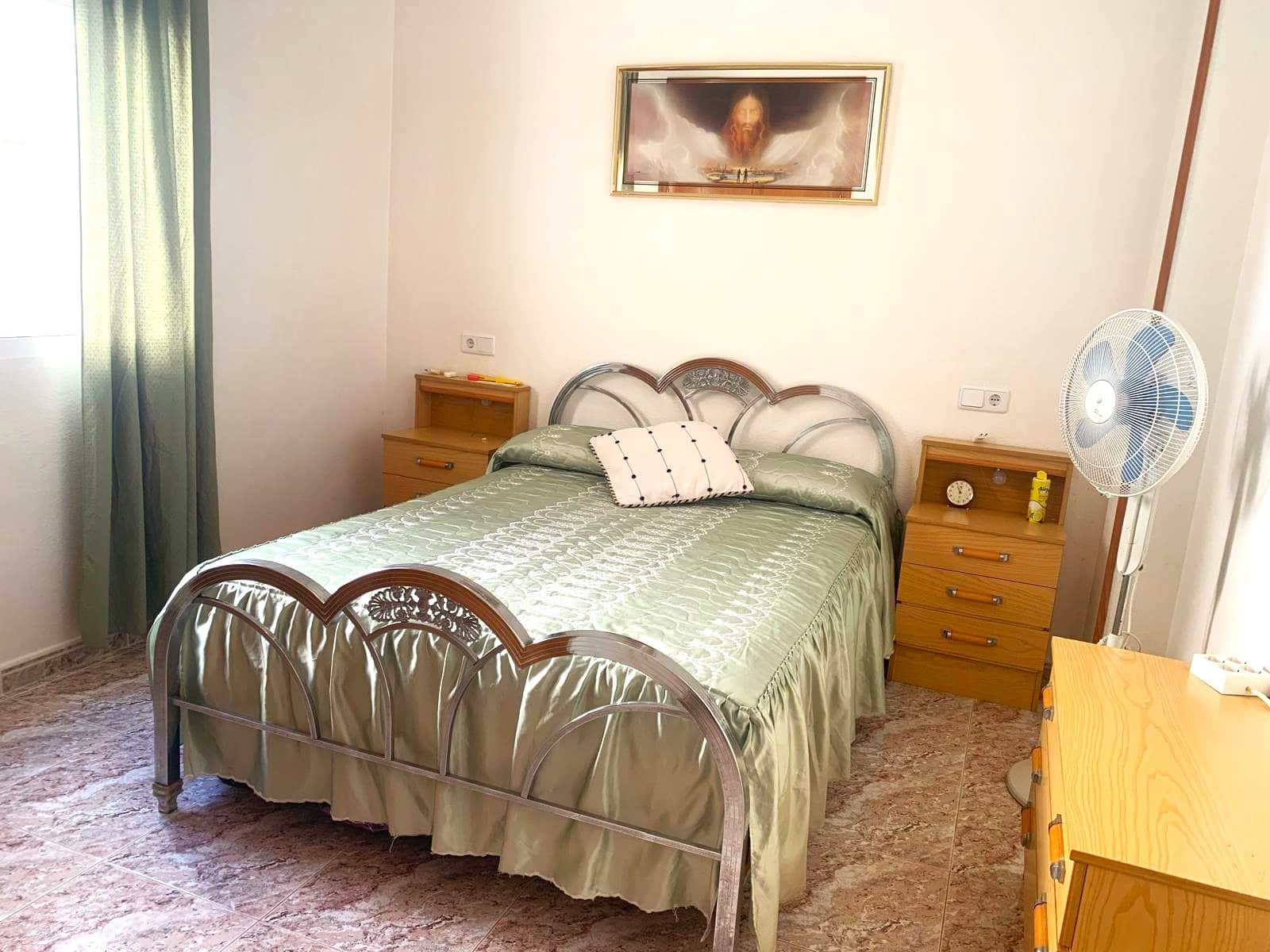 2 bedroom Penthouse for sale in Torrevieja - € 196,000 (Ref: 9958961)