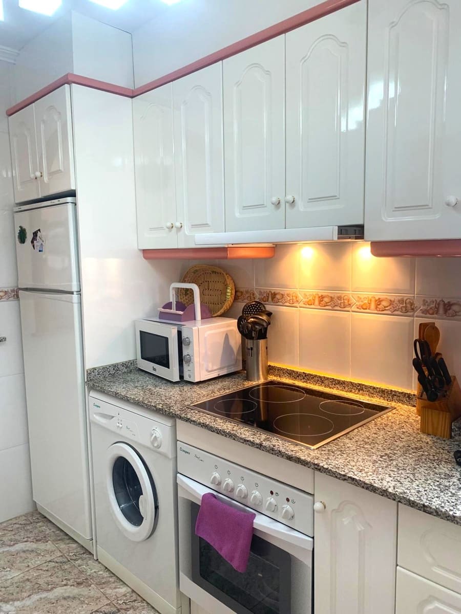 2 soverom Penthouse til salgs i Torrevieja - € 195 000 (Ref: 9964568)