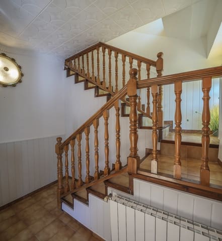 5 bedroom Villa for holiday rental in Vidreres with pool garage - € 900 (Ref: 7975146)