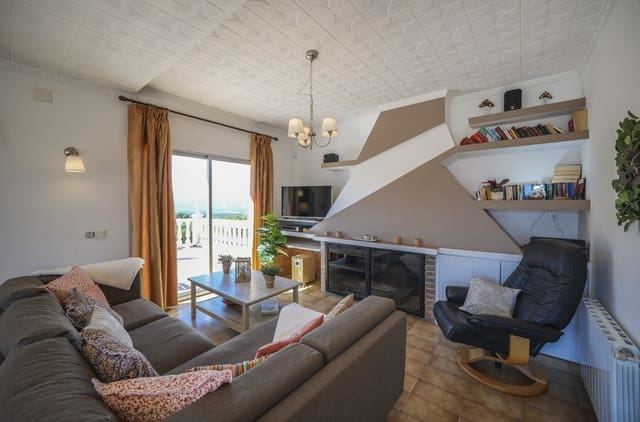 5 bedroom Villa for holiday rental in Vidreres with pool garage - € 900 (Ref: 7975146)