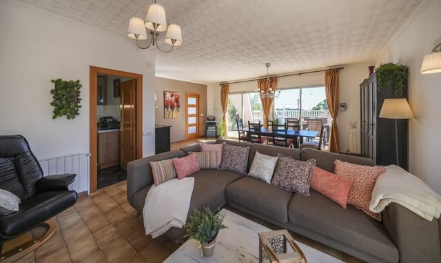 5 bedroom Villa for holiday rental in Vidreres with pool garage - € 900 (Ref: 7975146)