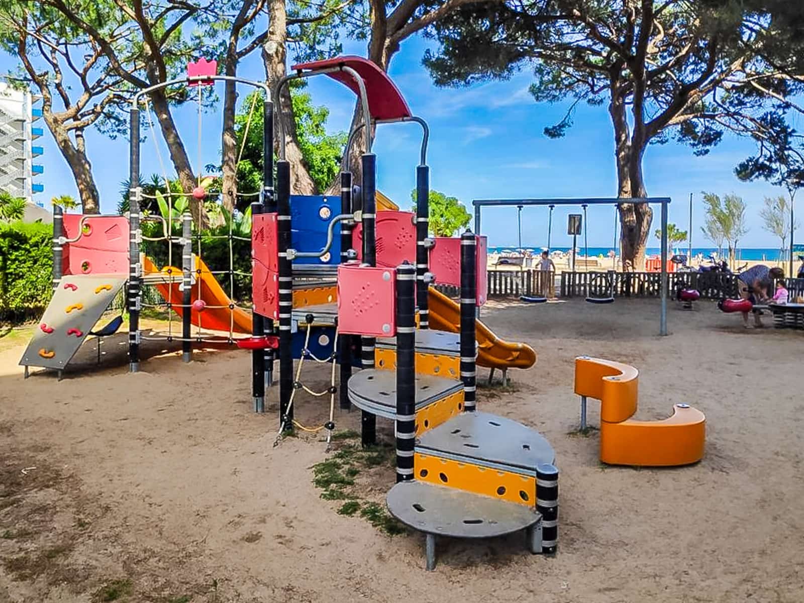 3 soveværelse Penthouse til salg i Santa Susanna med swimmingpool - € 430.000 (Ref: 8469769)