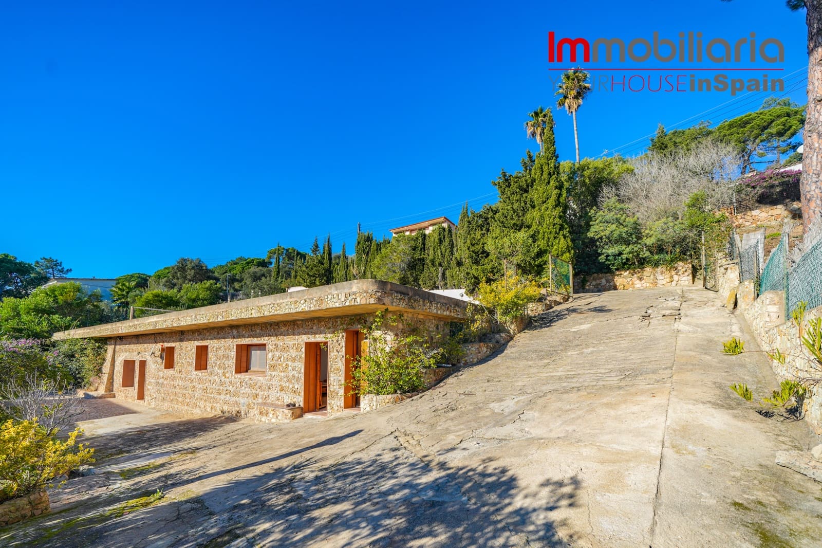 3 soveværelse Villa til salg i Lloret de Mar med swimmingpool garage - € 780.000 (Ref: 8740845)