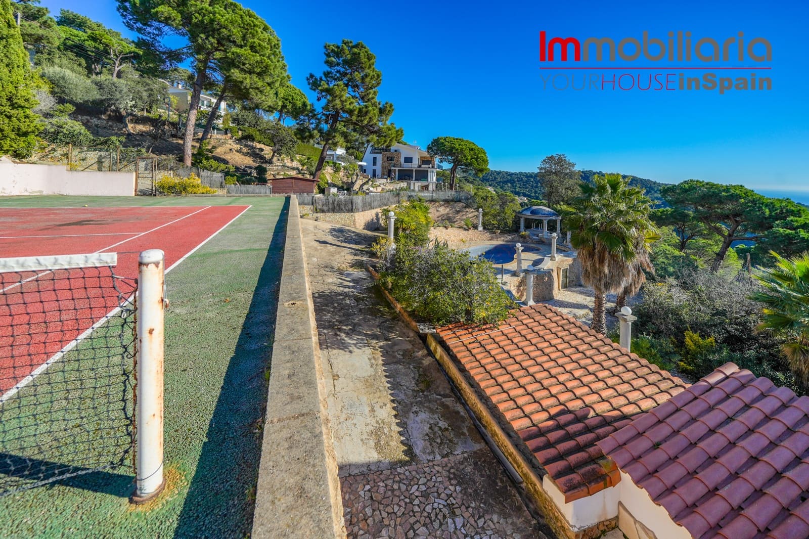 3 soveværelse Villa til salg i Lloret de Mar med swimmingpool garage - € 780.000 (Ref: 8740845)