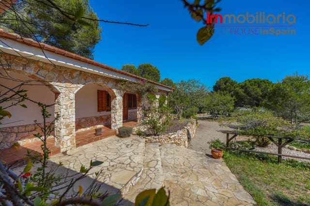 4 bedroom Villa for sale in Altafulla with pool garage - € 795,000 (Ref: 9008797)