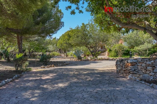 4 bedroom Villa for sale in Altafulla with pool garage - € 795,000 (Ref: 9008797)