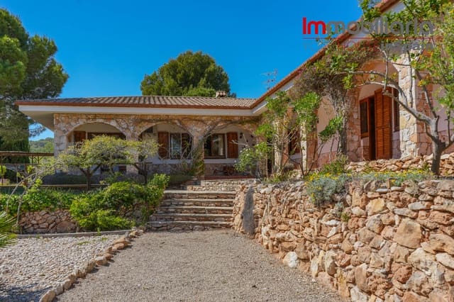 4 bedroom Villa for sale in Altafulla with pool garage - € 795,000 (Ref: 9008797)