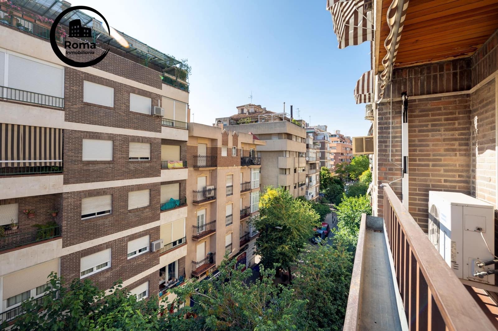 7 bedroom Flat for sale in San Matías Realejo, Granada city €