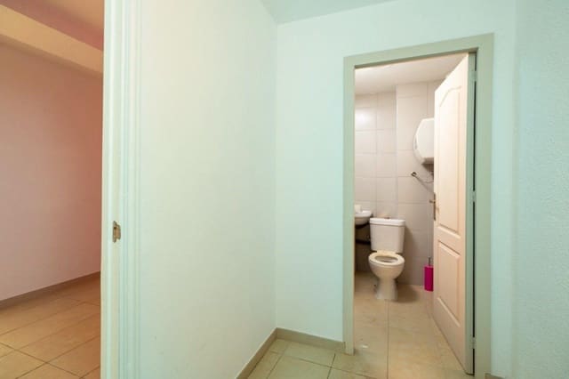 Erhverv til salg i Zaidin, Granada by - € 70.000 (Ref: 9167706)