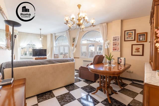 4 soveværelse Byhus til salg i La Zubia - € 350.000 (Ref: 9167715)