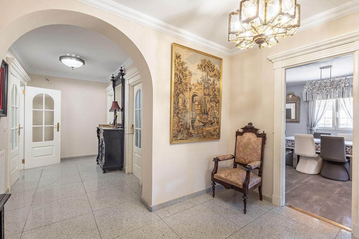 7 bedroom Villa for sale in Ogijares with pool garage - € 1,480,000 (Ref: 9167842)