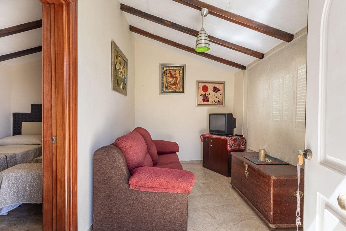 7 bedroom Villa for sale in Ogijares with pool garage - € 1,480,000 (Ref: 9167842)