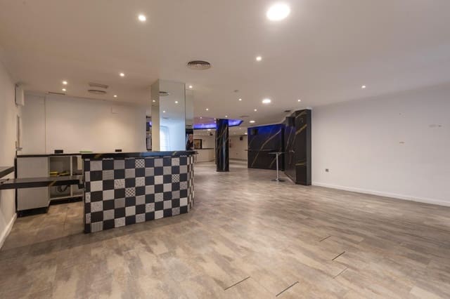Erhverv til salg i Motril - € 195.000 (Ref: 9167880)