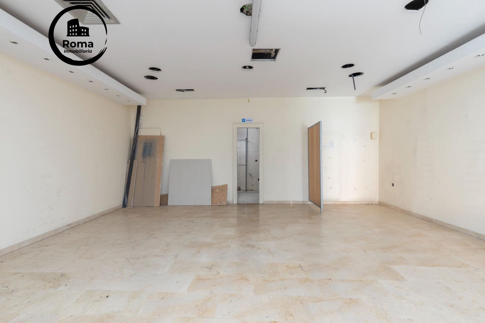 Commercial for sale in Granada city - € 145,000 (Ref: 9167892)