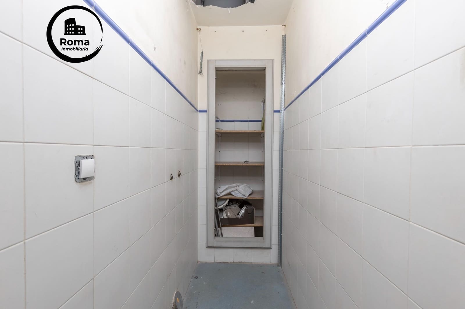 Commercial for sale in Granada city - € 145,000 (Ref: 9167892)