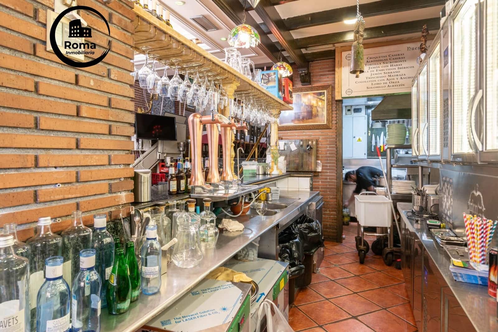Entreprise à vendre à Grenade ville - 575 000 € (Ref: 9167893)