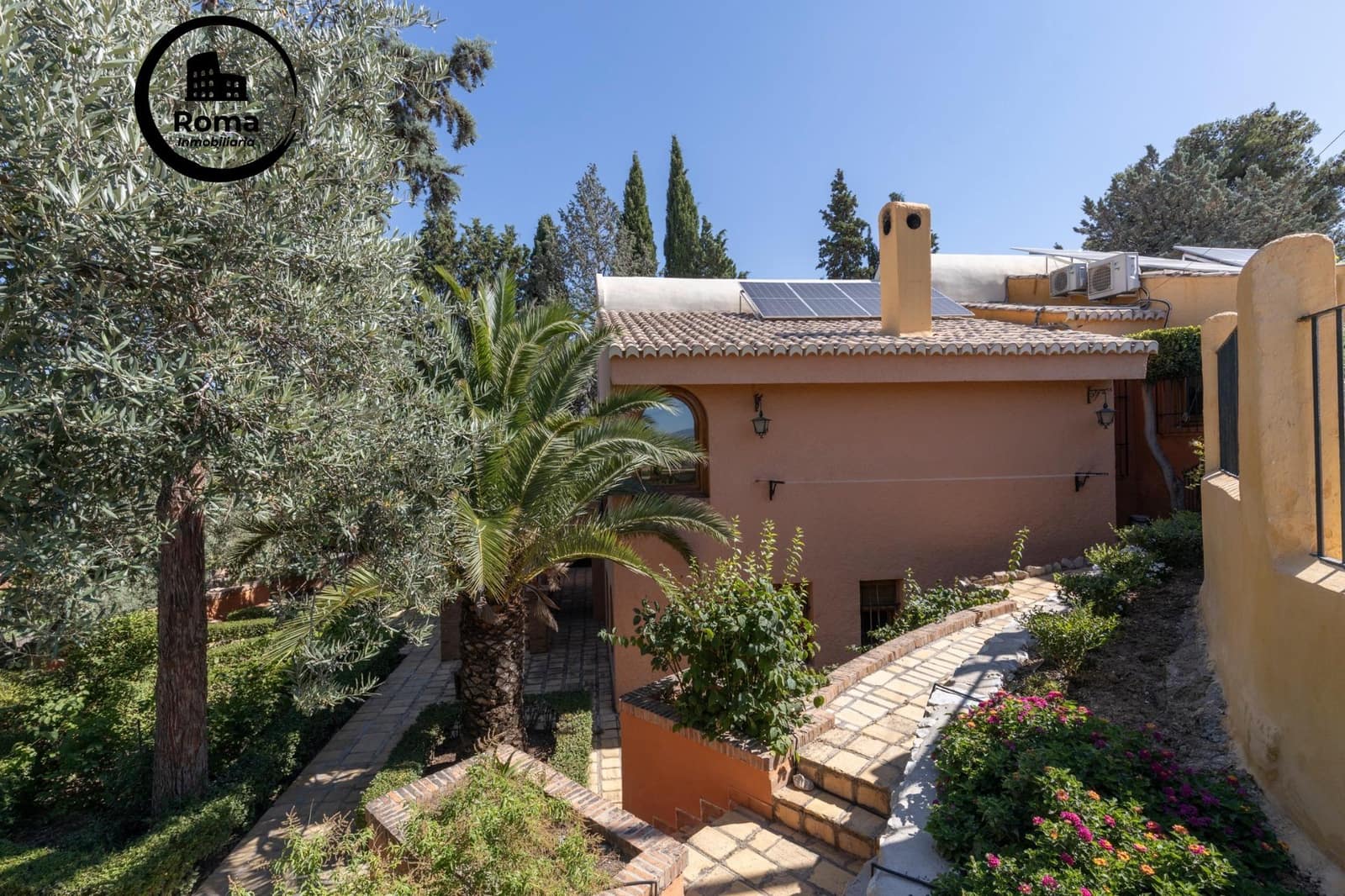 11 soveværelse Villa til salg i Huetor Vega med garage - € 850.000 (Ref: 9167970)