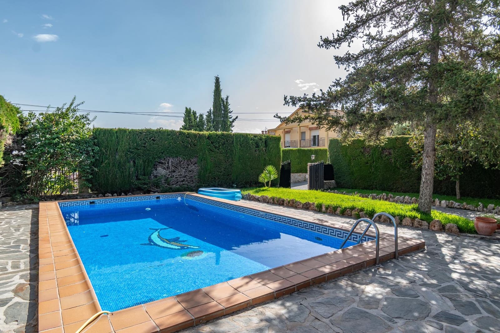 4 slaapkamer Villa te koop in Huetor Santillan met zwembad garage - € 278.000 (Ref: 9206601)