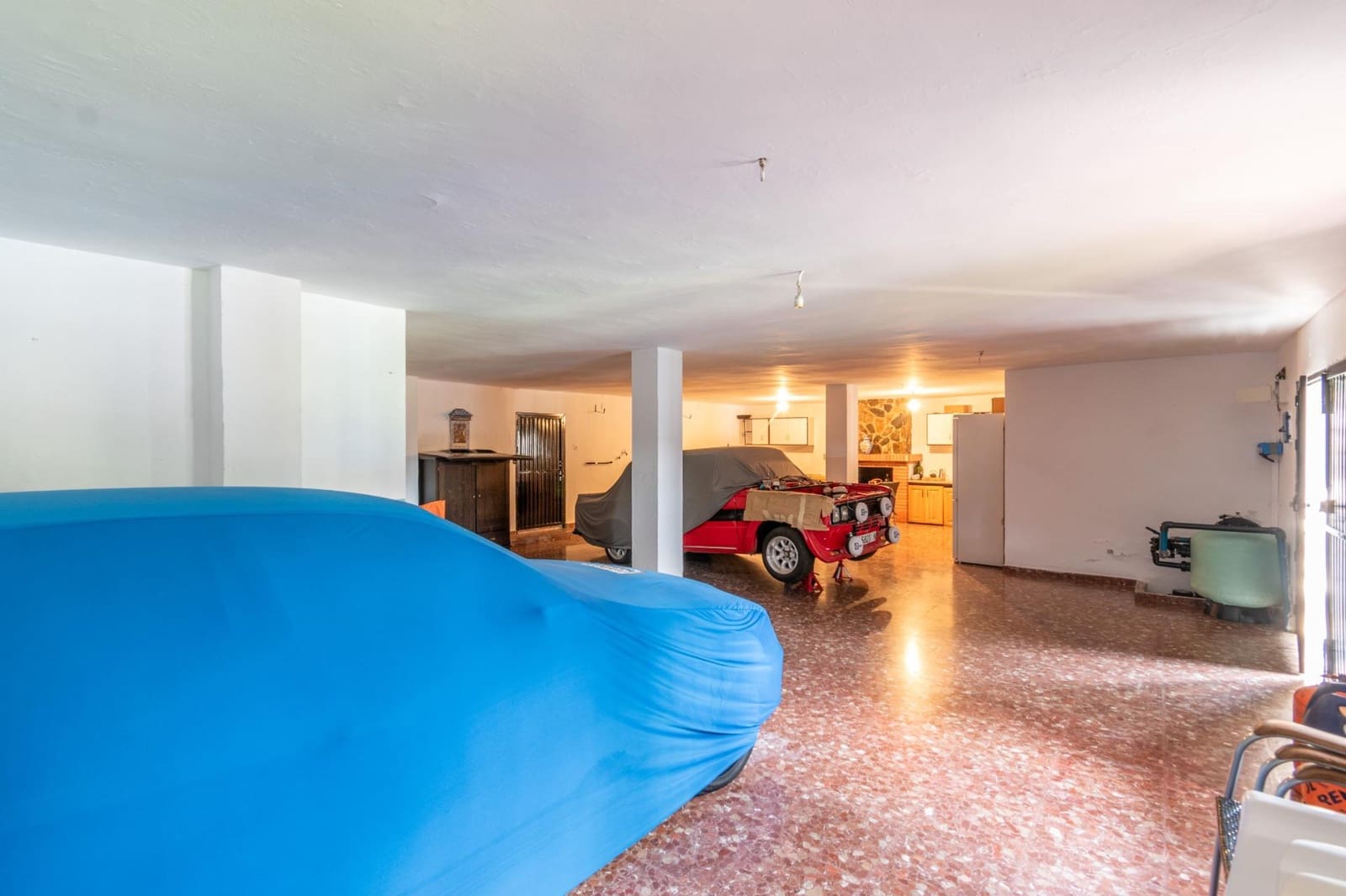 4 slaapkamer Villa te koop in Huetor Santillan met zwembad garage - € 278.000 (Ref: 9206601)