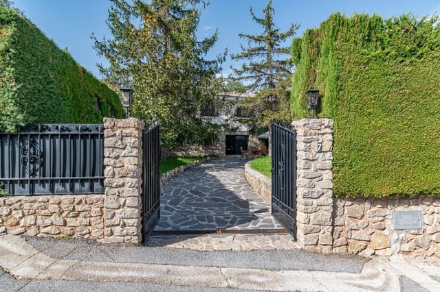 4 slaapkamer Villa te koop in Huétor Santillán met zwembad garage - € 278.000 (Ref: 9206601)