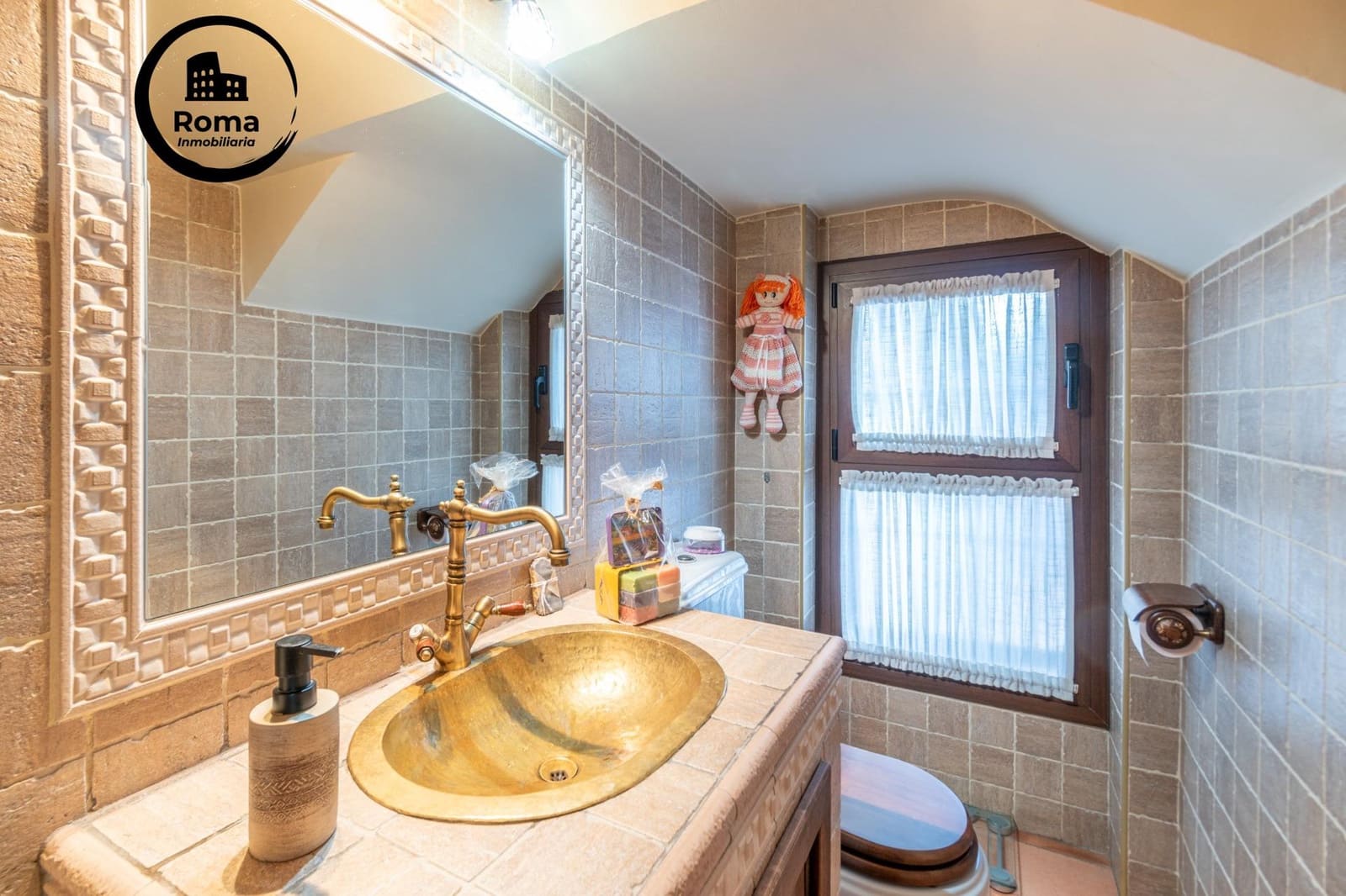 4 soverom Villa til salgs i Cenes de la Vega med svømmebasseng garasje - € 890 000 (Ref: 9232700)