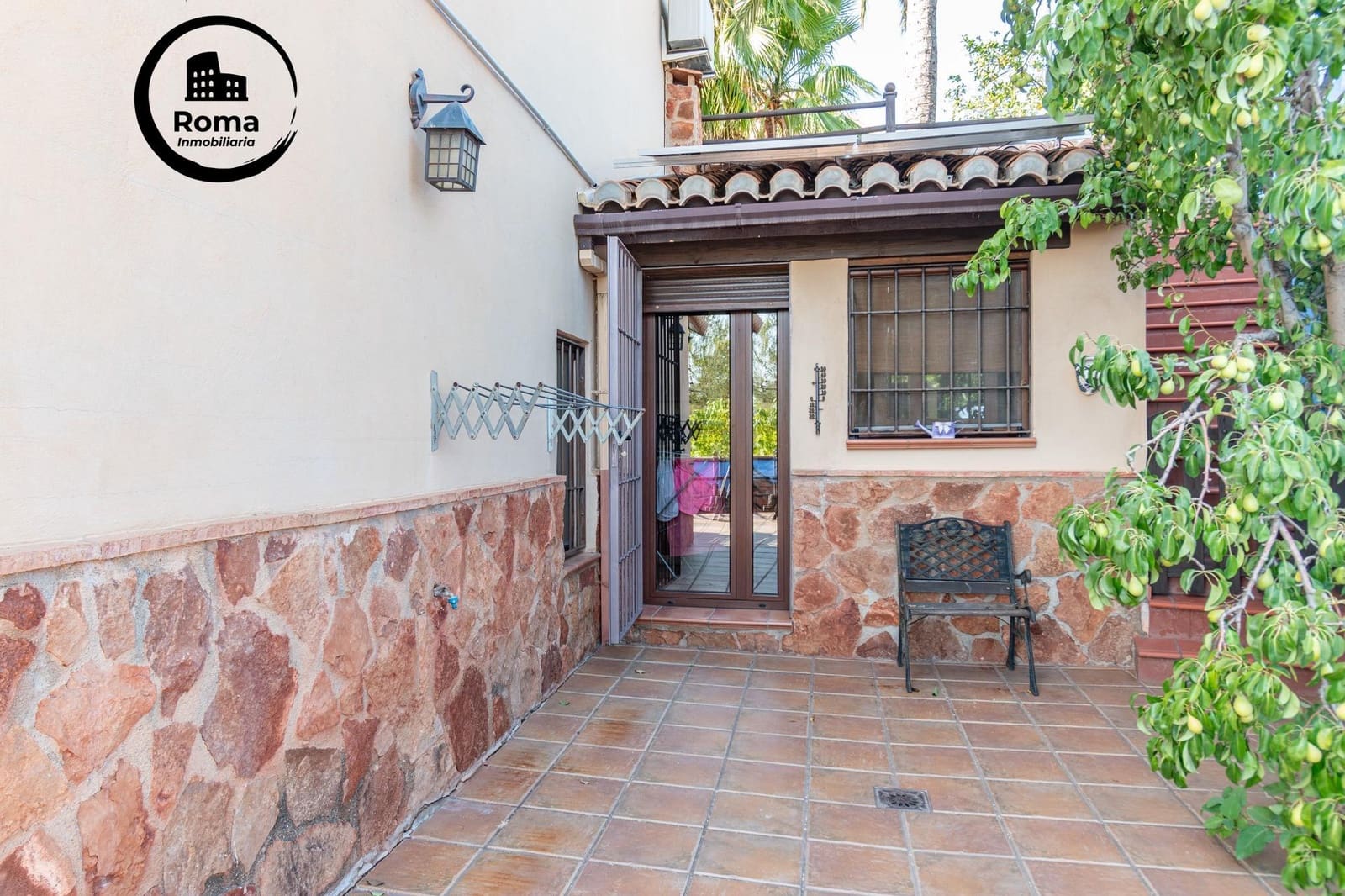 4 soverom Villa til salgs i Cenes de la Vega med svømmebasseng garasje - € 890 000 (Ref: 9232700)