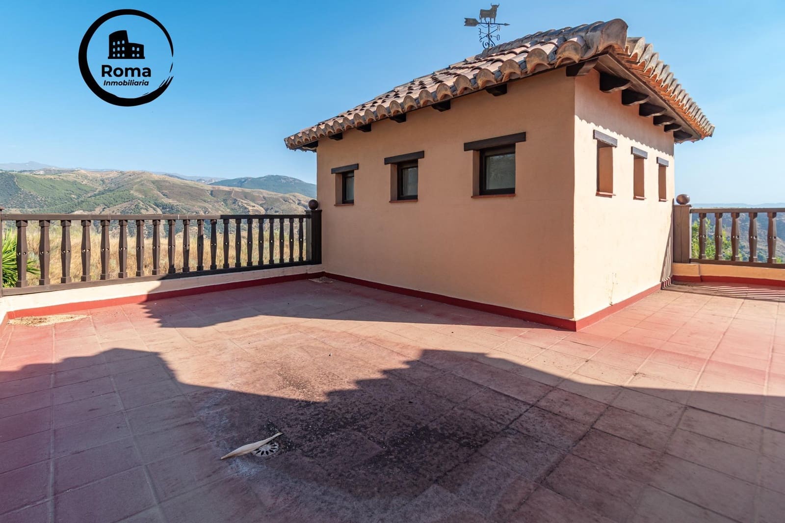 4 soverom Villa til salgs i Cenes de la Vega med svømmebasseng garasje - € 890 000 (Ref: 9232700)