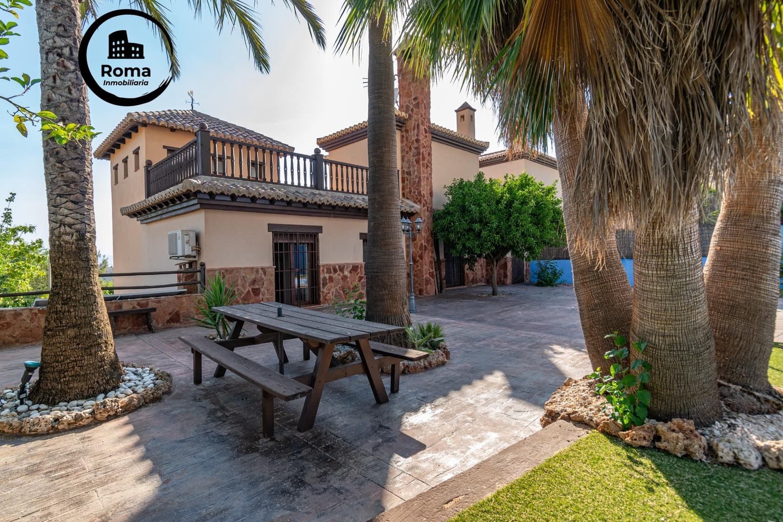 4 soverom Villa til salgs i Cenes de la Vega med svømmebasseng garasje - € 890 000 (Ref: 9232700)