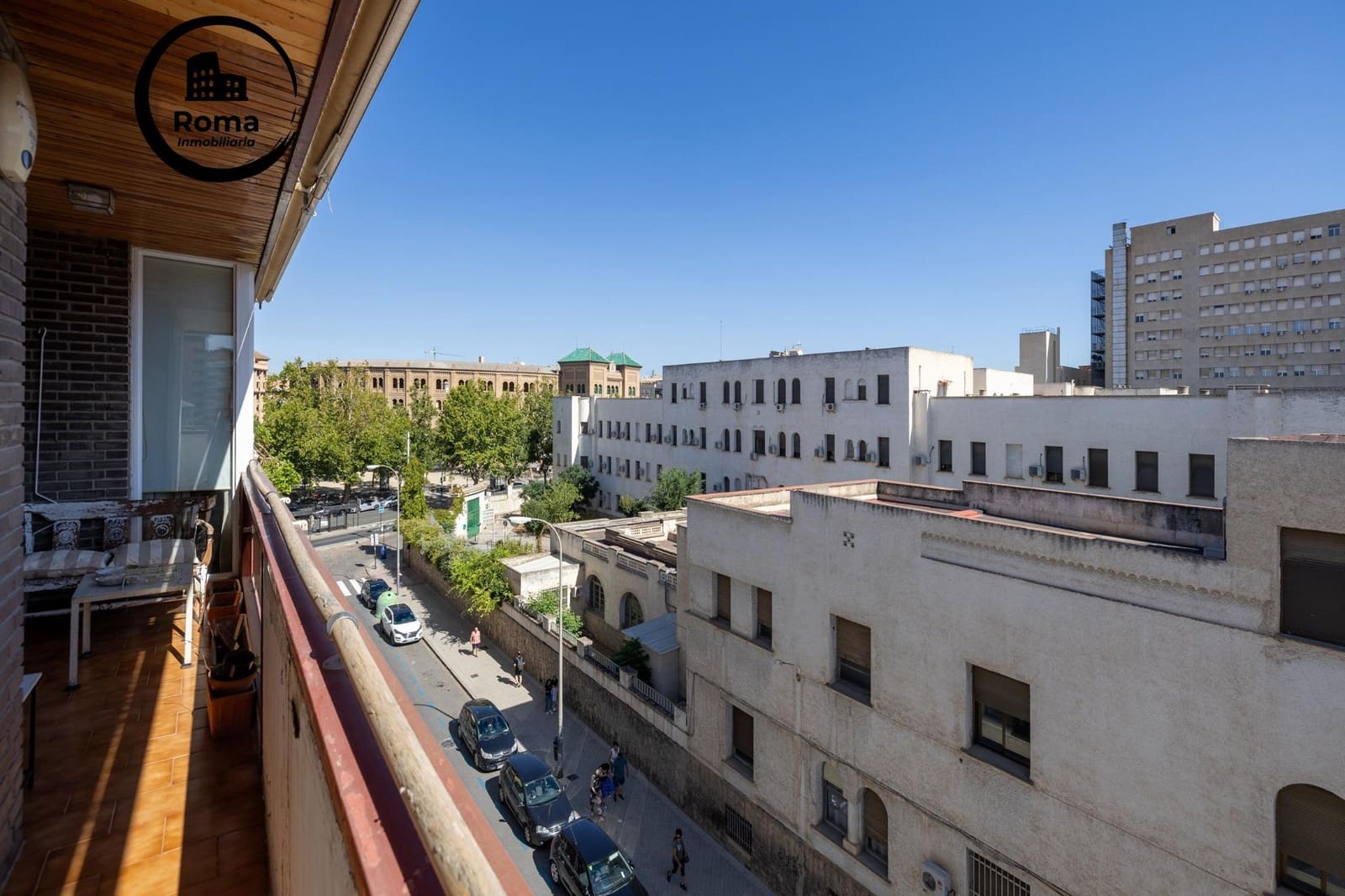 5 bedroom Flat for sale in Granada city with garage - € 799,000 (Ref: 9232707)
