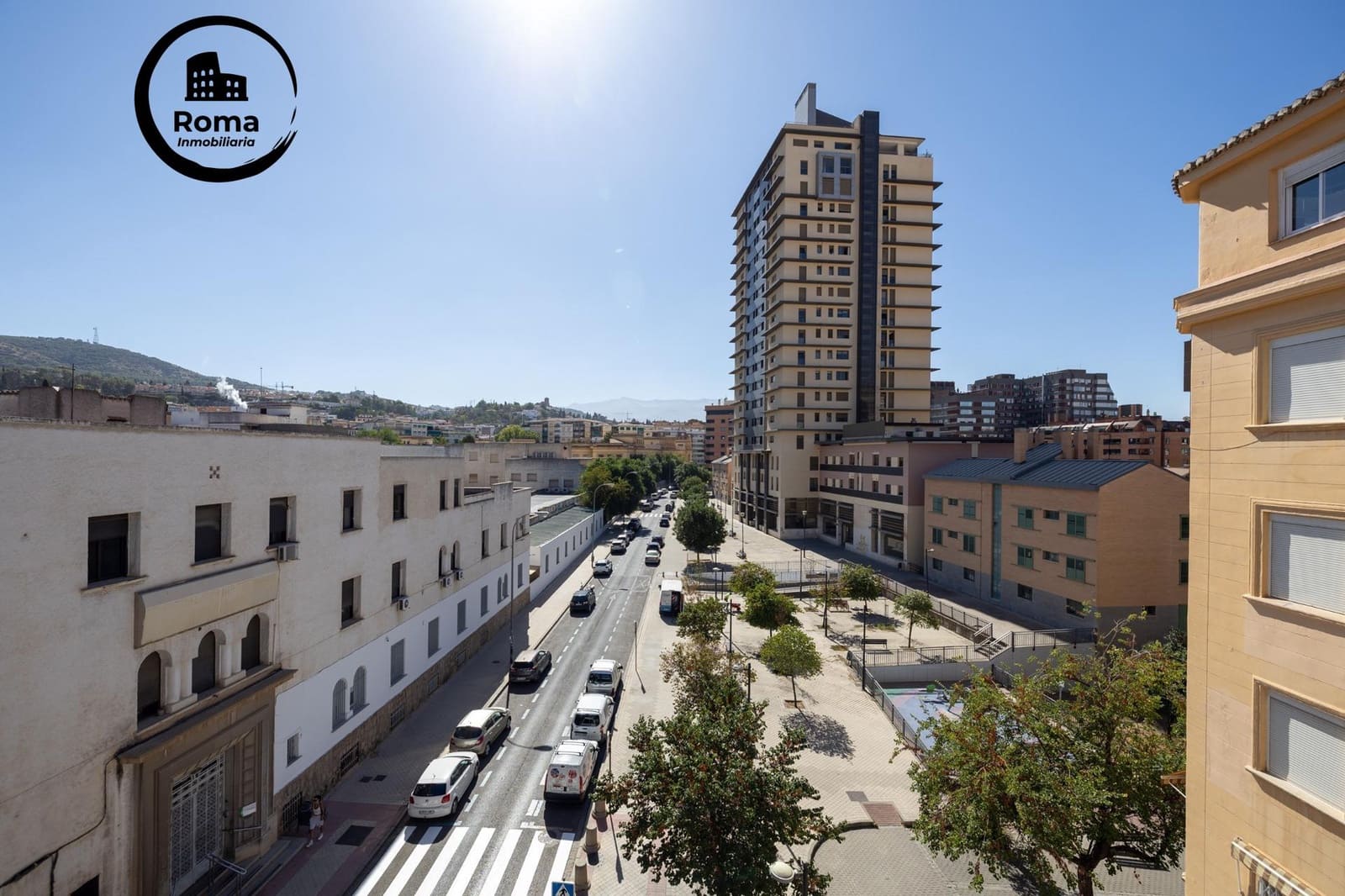 5 bedroom Flat for sale in Granada city with garage - € 799,000 (Ref: 9232707)
