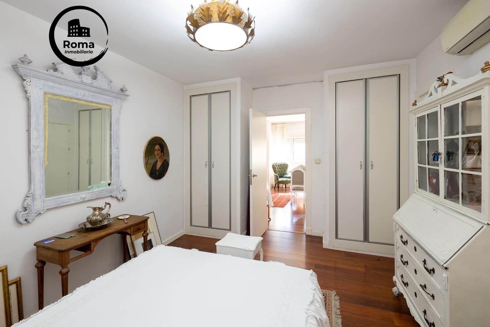 5 bedroom Flat for sale in Granada city with garage - € 799,000 (Ref: 9232707)