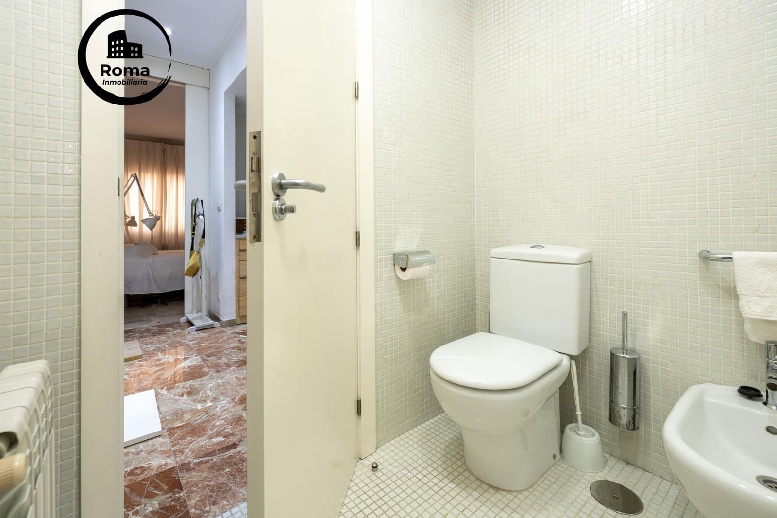 5 bedroom Flat for sale in Granada city with garage - € 799,000 (Ref: 9232707)