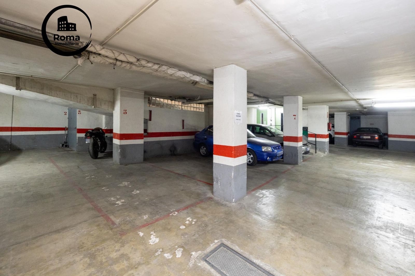 5 bedroom Flat for sale in Granada city with garage - € 799,000 (Ref: 9232707)
