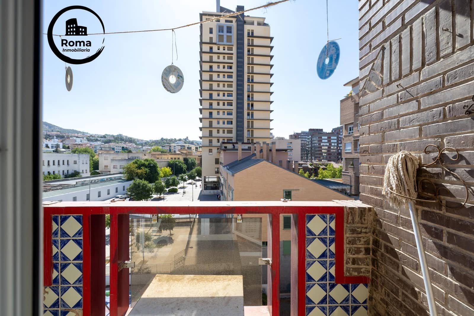 5 bedroom Flat for sale in Granada city with garage - € 799,000 (Ref: 9232707)