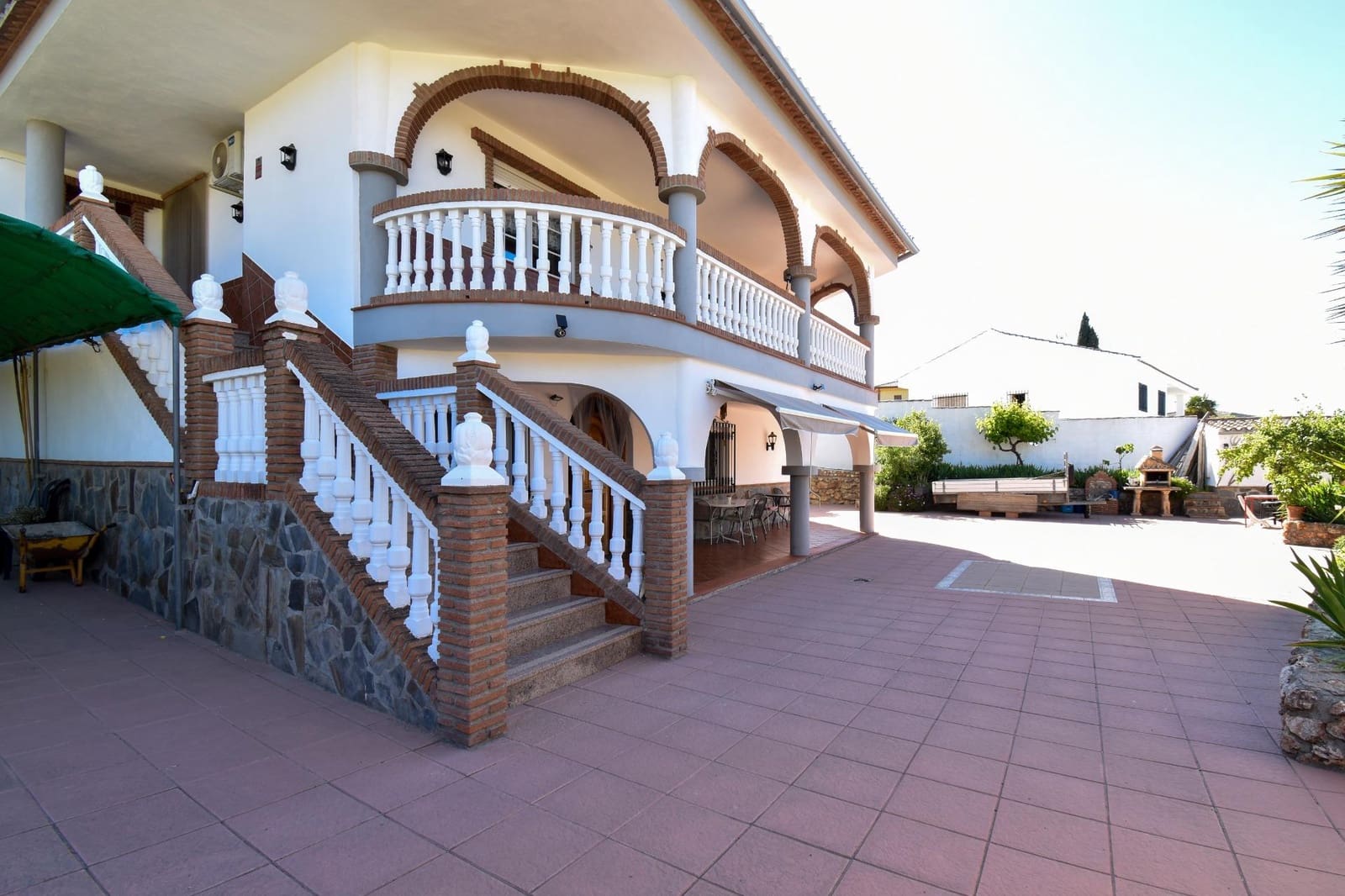 6 soveværelse Villa til salg i Padul med swimmingpool garage - € 515.000 (Ref: 9252195)