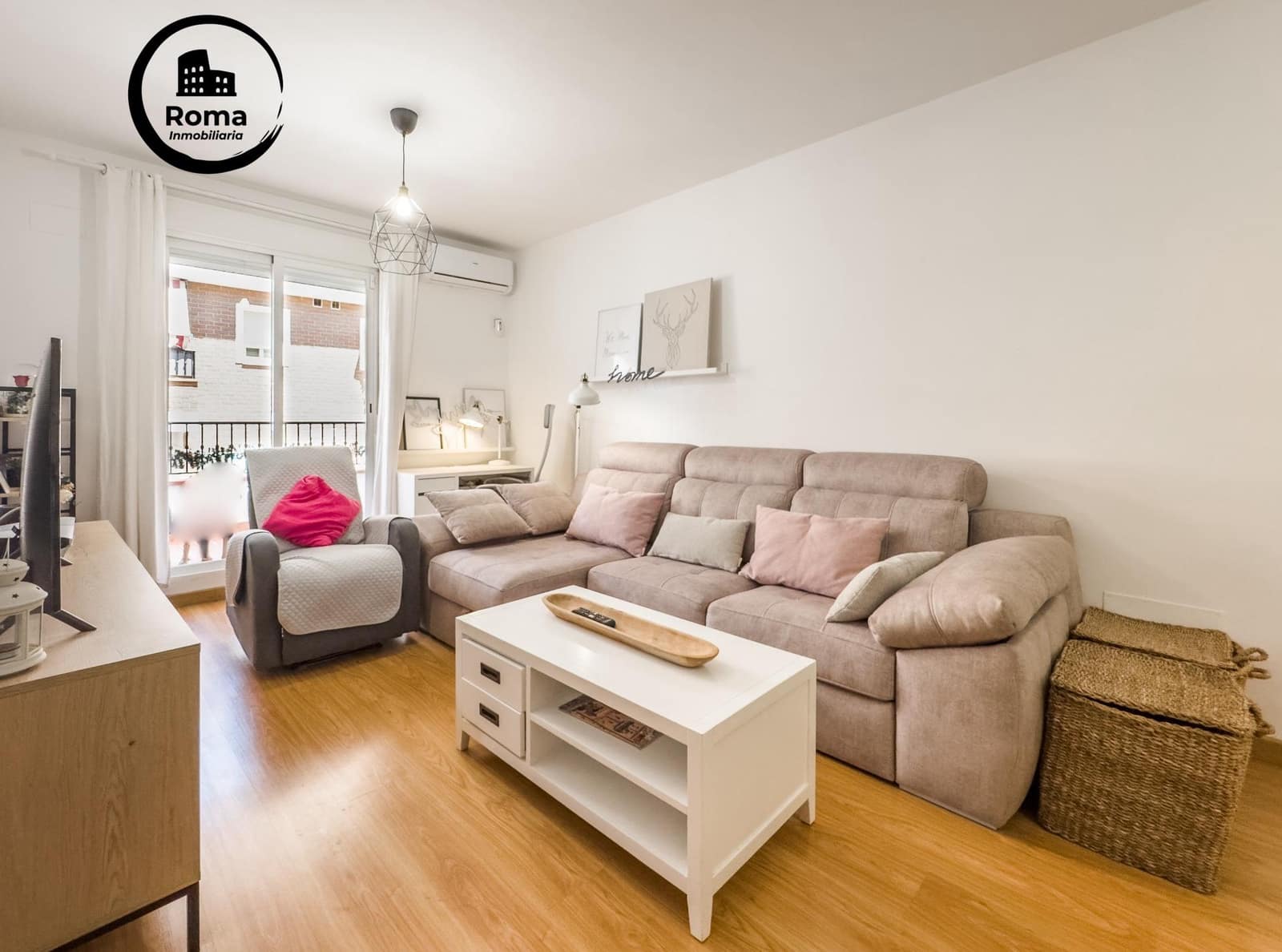 Piso de 2 habitaciones en Churriana de la Vega en venta con garaje - 179.000 € (Ref: 9301132)