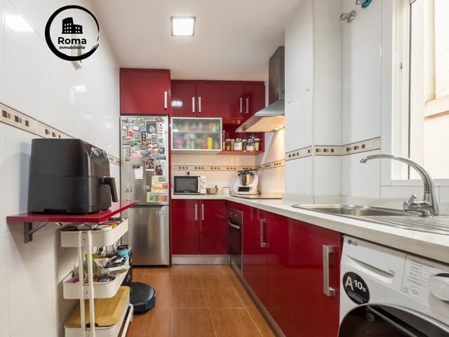 Piso de 2 habitaciones en Churriana de la Vega en venta con garaje - 179.000 € (Ref: 9301132)