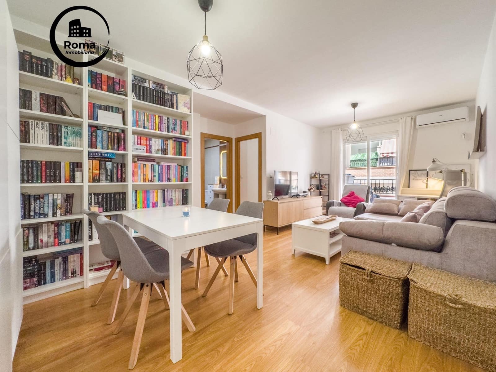 Piso de 2 habitaciones en Churriana de la Vega en venta con garaje - 179.000 € (Ref: 9301132)