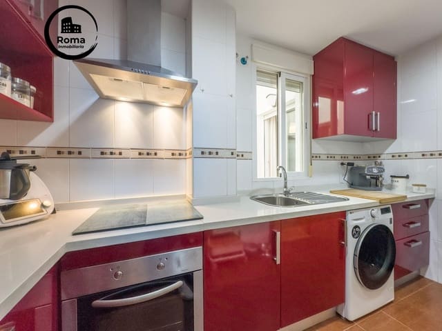 Piso de 2 habitaciones en Churriana de la Vega en venta con garaje - 179.000 € (Ref: 9301132)