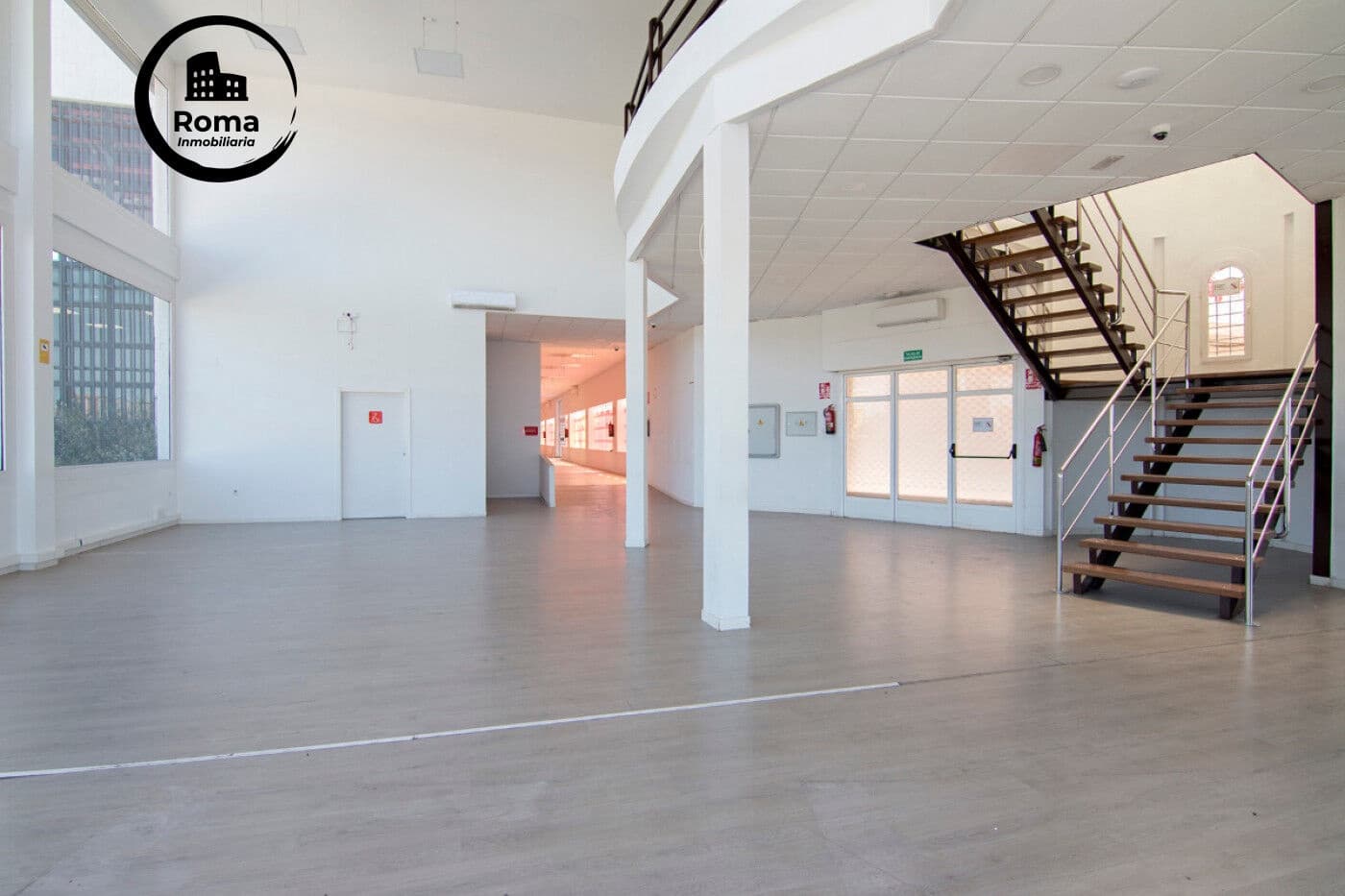 Business for sale in Pulianas with garage - € 1,200,000 (Ref: 9317964)