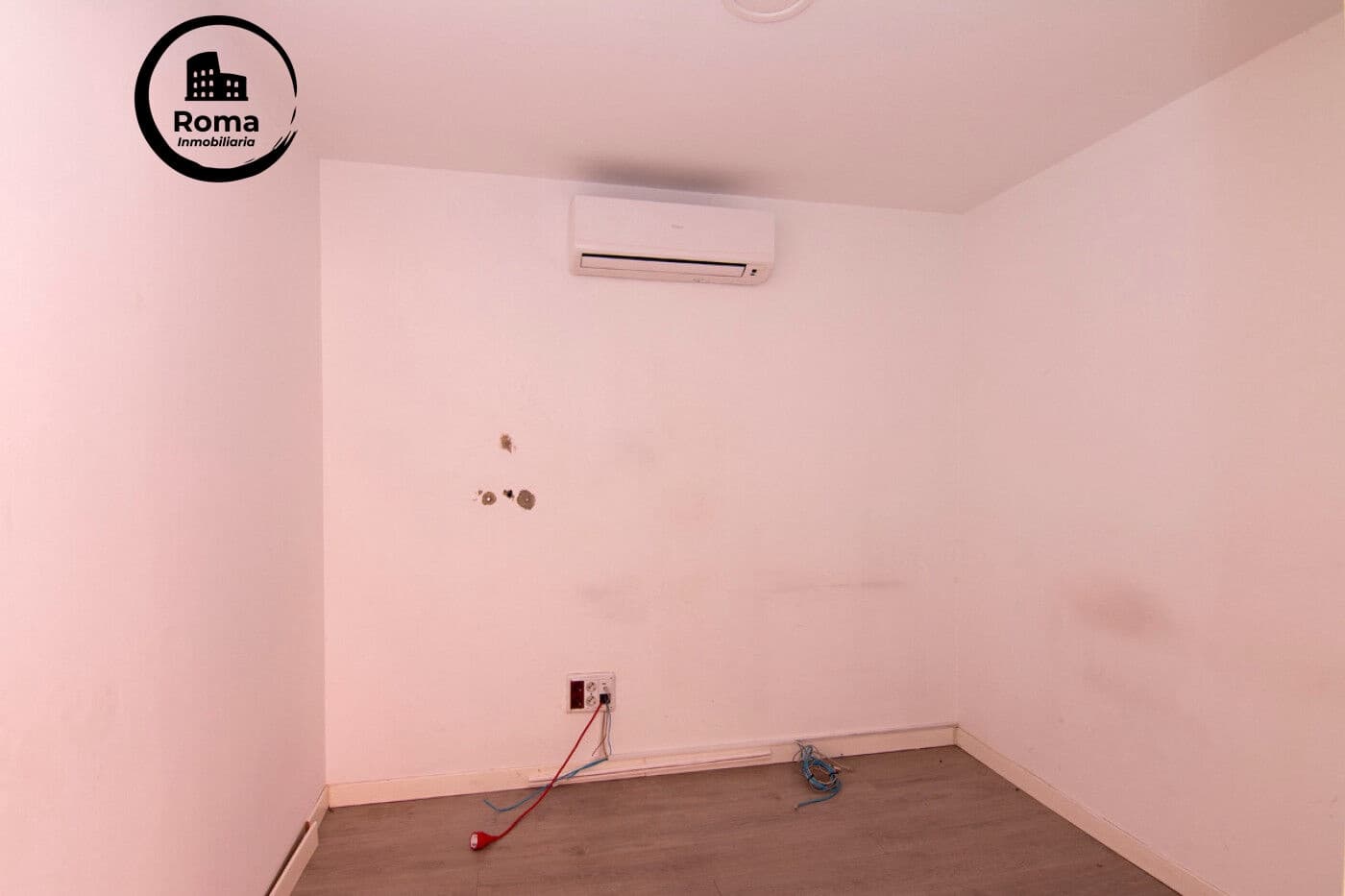 Business for sale in Pulianas with garage - € 1,200,000 (Ref: 9317964)