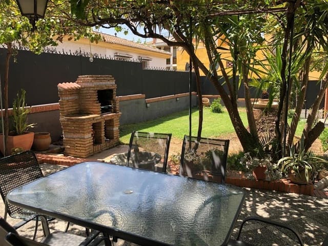 5 Zimmer Villa zu verkaufen in La Zubia mit Garage - 490.000 € (Ref: 9359743)