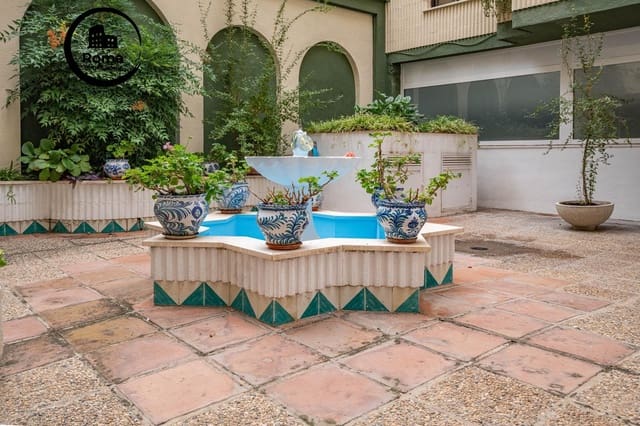 3 sypialnia Mieszkanie na sprzedaż w Centro, Miasto Grenada z garażem - 419 000 € (Ref: 9367721)