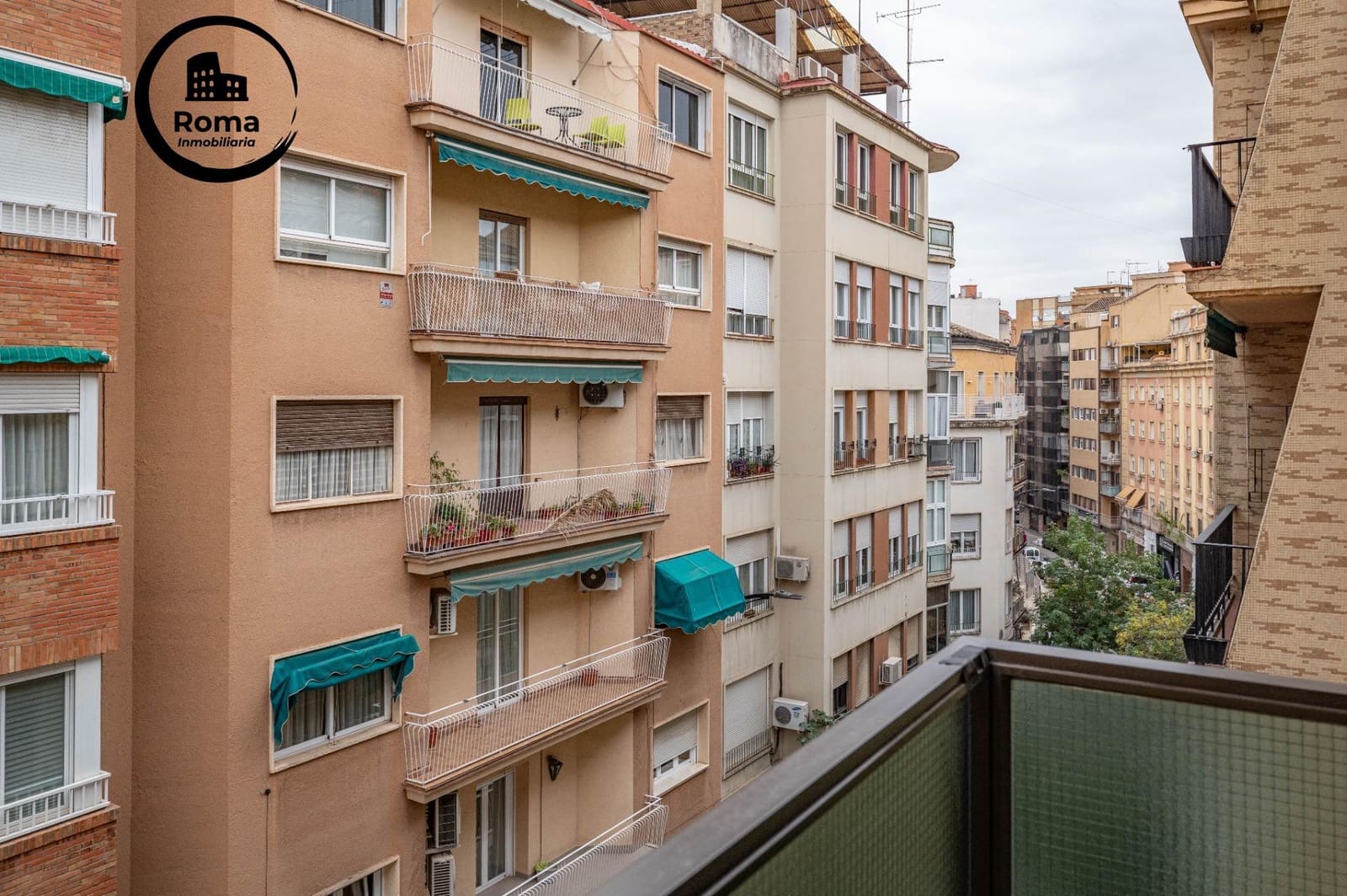 Piso de 3 habitaciones en Granada ciudad en venta con garaje - 398.000 € (Ref: 9367721)
