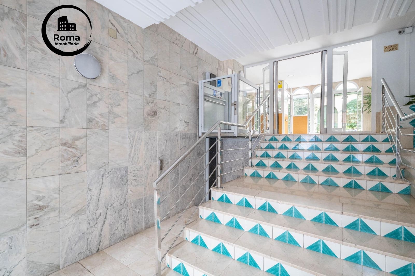 Piso de 3 habitaciones en Granada ciudad en venta con garaje - 398.000 € (Ref: 9367721)