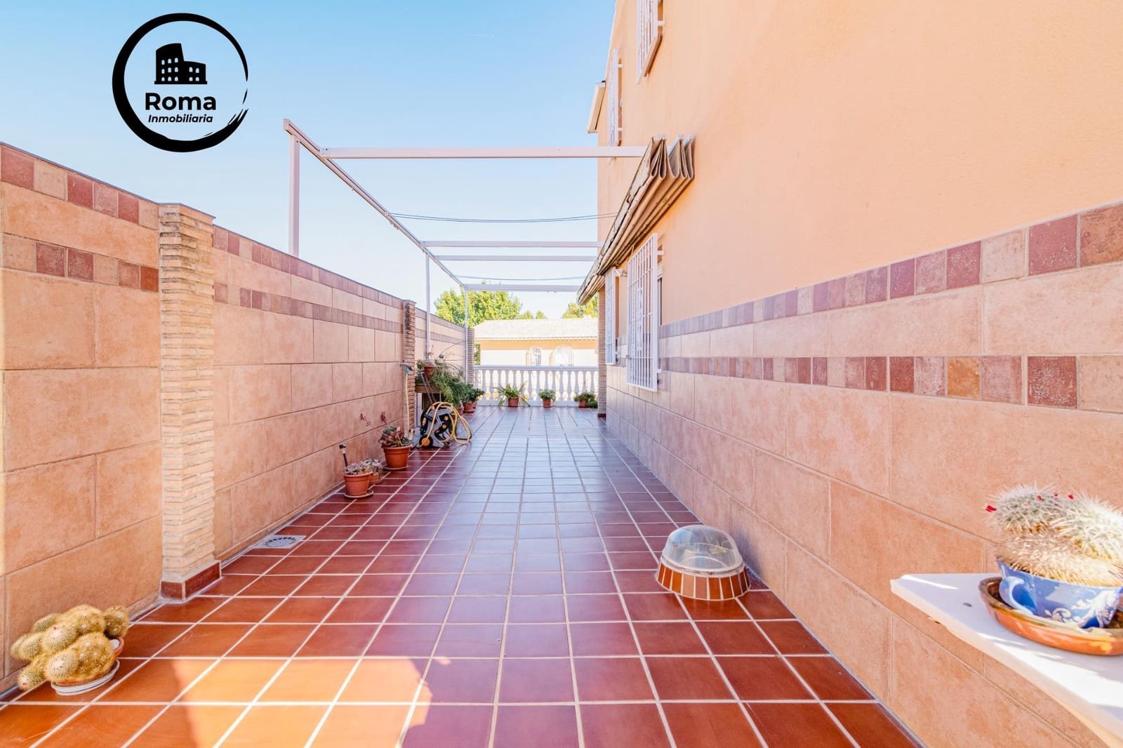 5 soveværelse Villa til salg i Jun med swimmingpool garage - € 279.900 (Ref: 9396164)