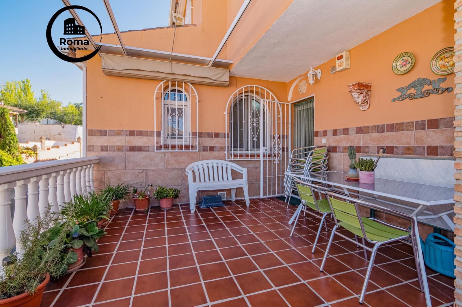 5 soveværelse Villa til salg i Jun med swimmingpool garage - € 279.900 (Ref: 9396164)