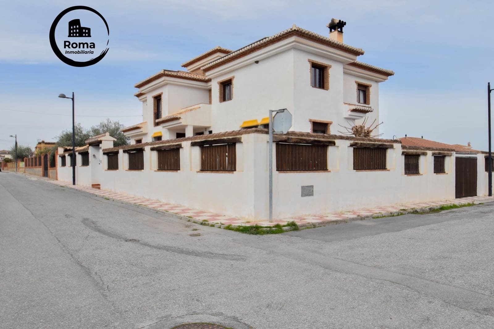 7 bedroom Villa for sale in Cullar Vega with pool garage - € 394,000 (Ref: 9398614)