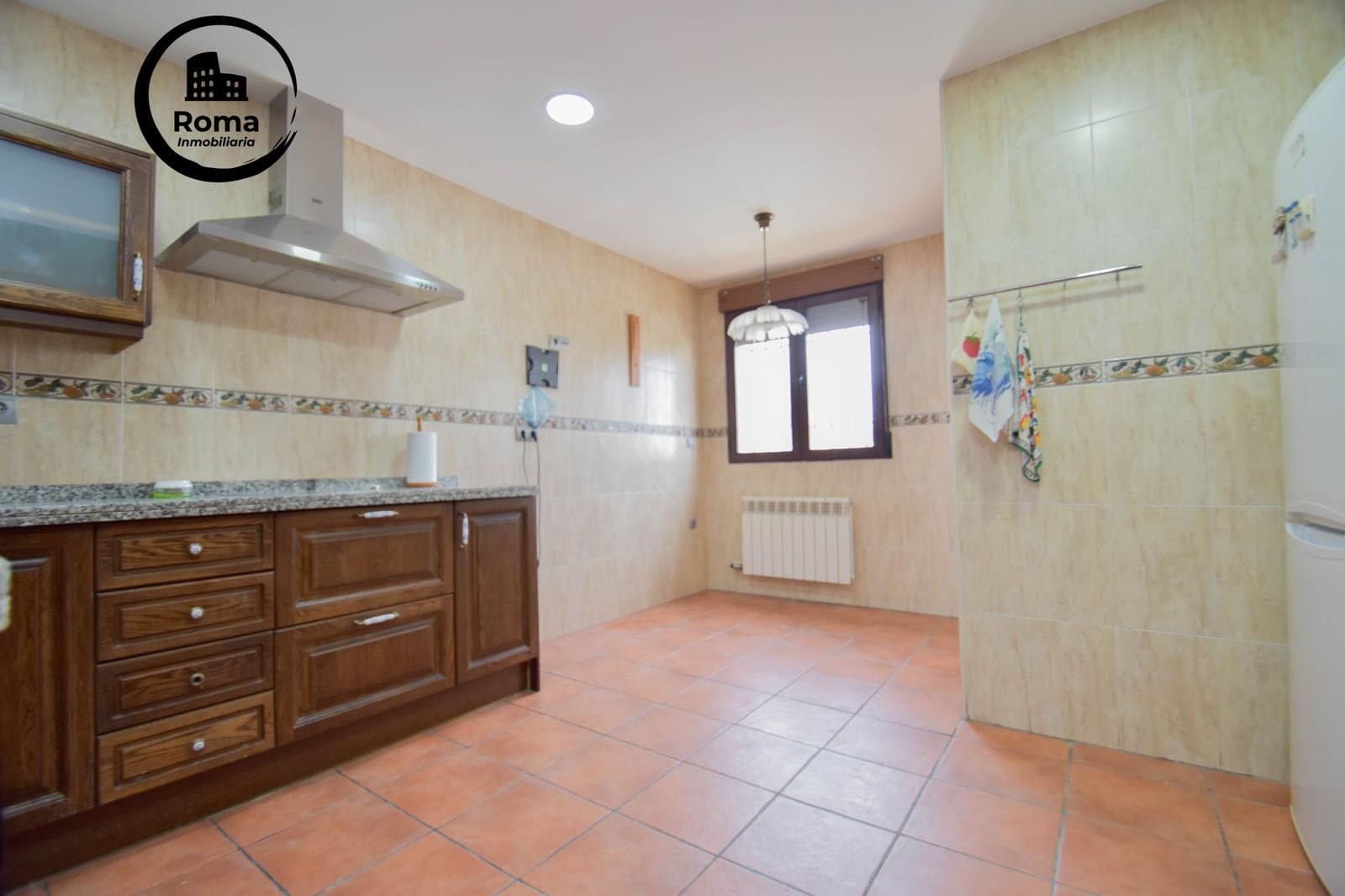 7 bedroom Villa for sale in Cullar Vega with pool garage - € 394,000 (Ref: 9398614)