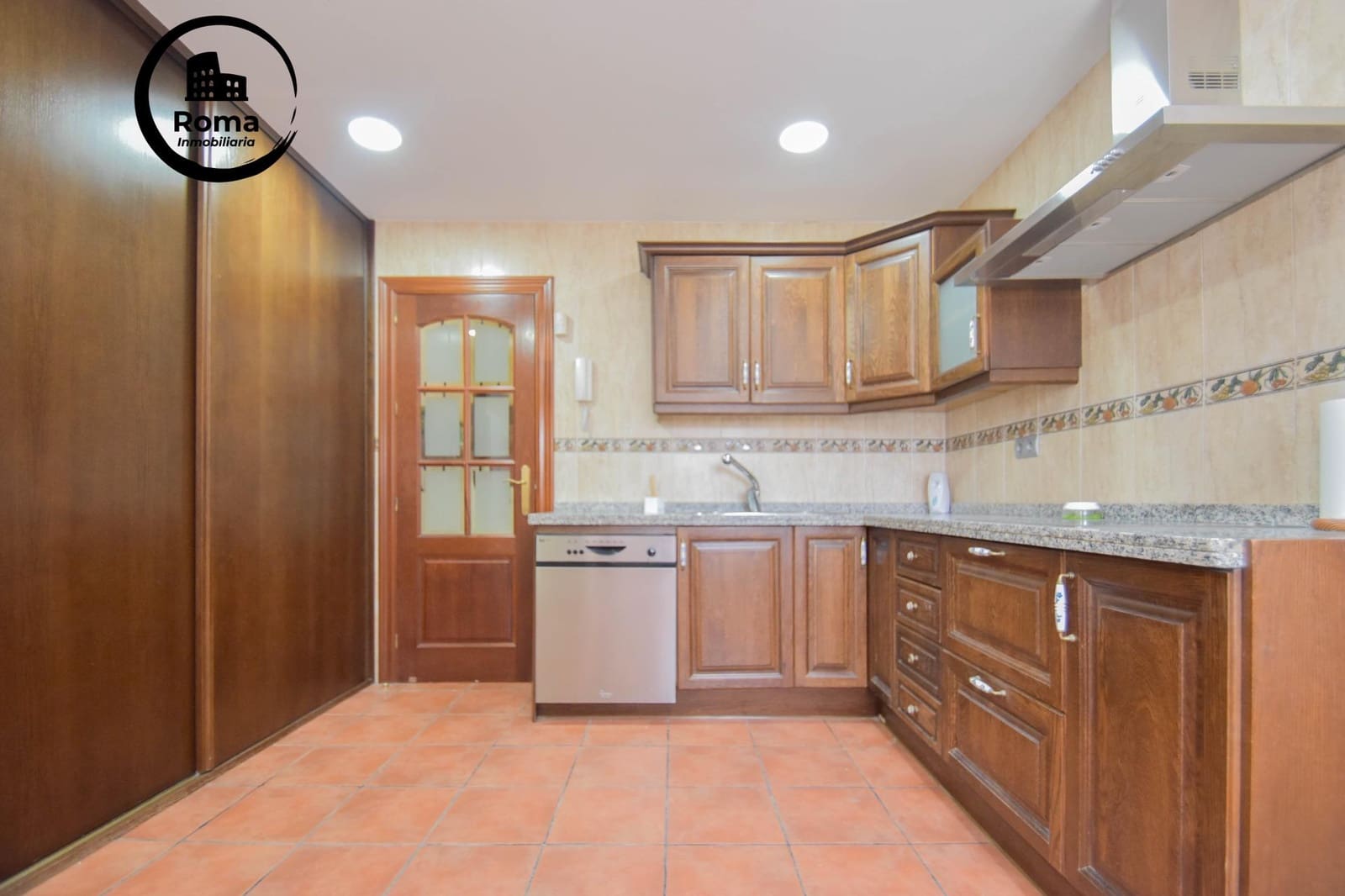 7 bedroom Villa for sale in Cullar Vega with pool garage - € 394,000 (Ref: 9398614)